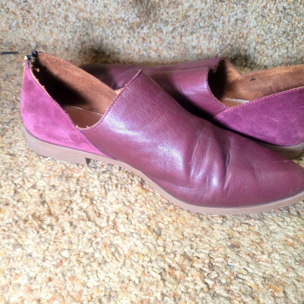 Buano woman's slip on leather shoes sz 39